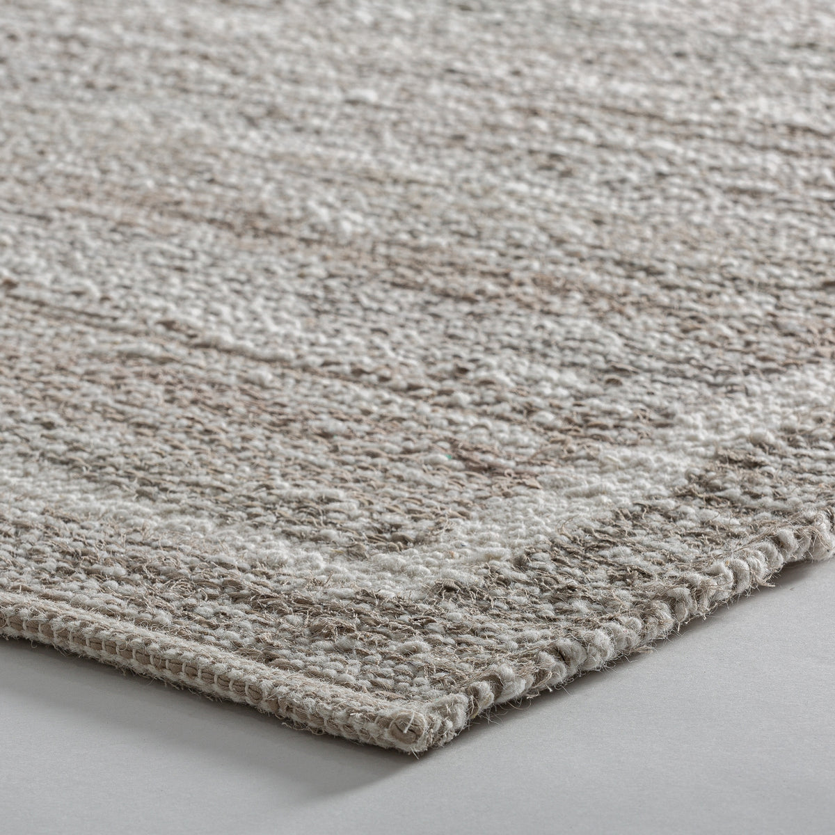 Gessamí Wool Rug – 240 × 350 cm – LoNiu Home