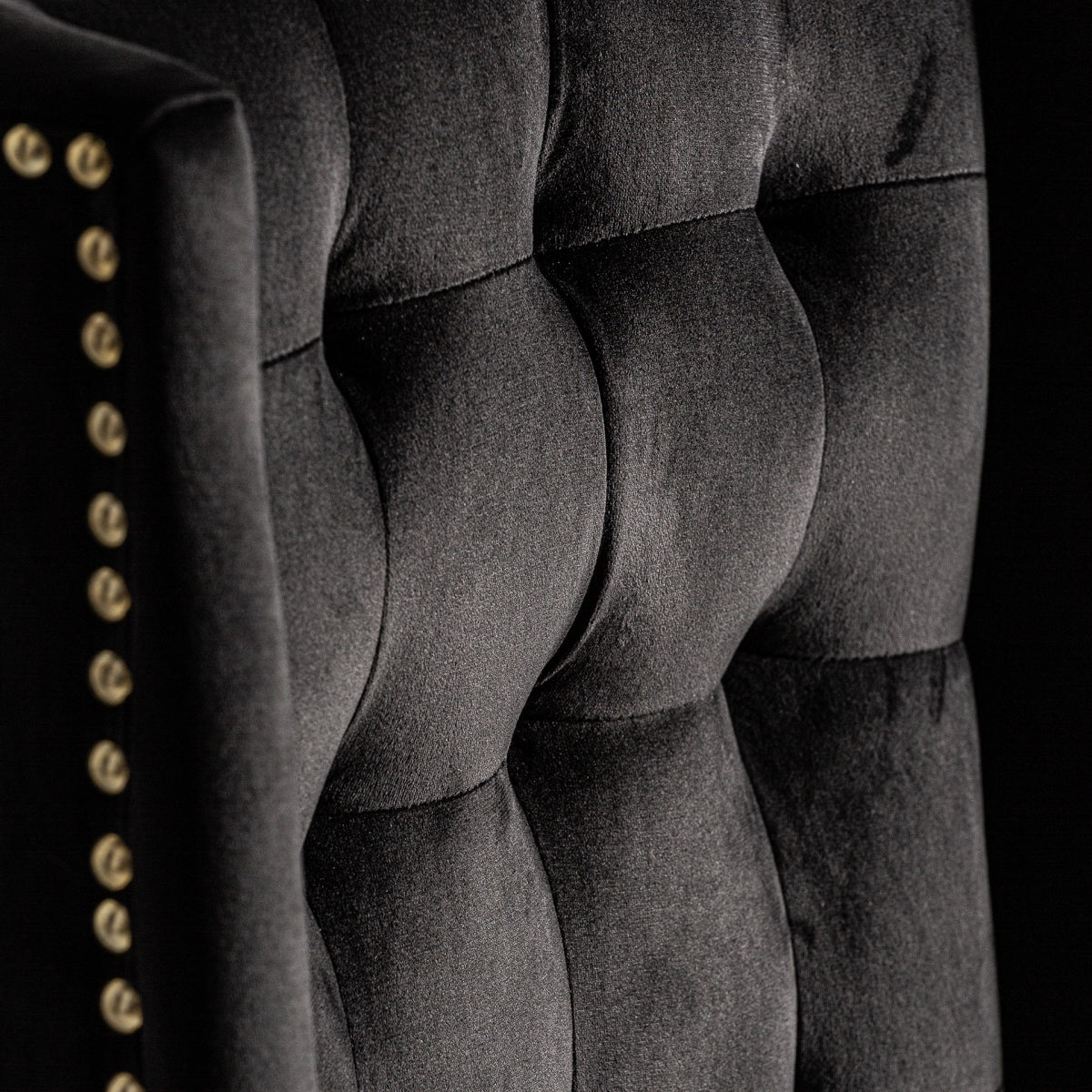 DACHWIG BLACK VELVET STOOL