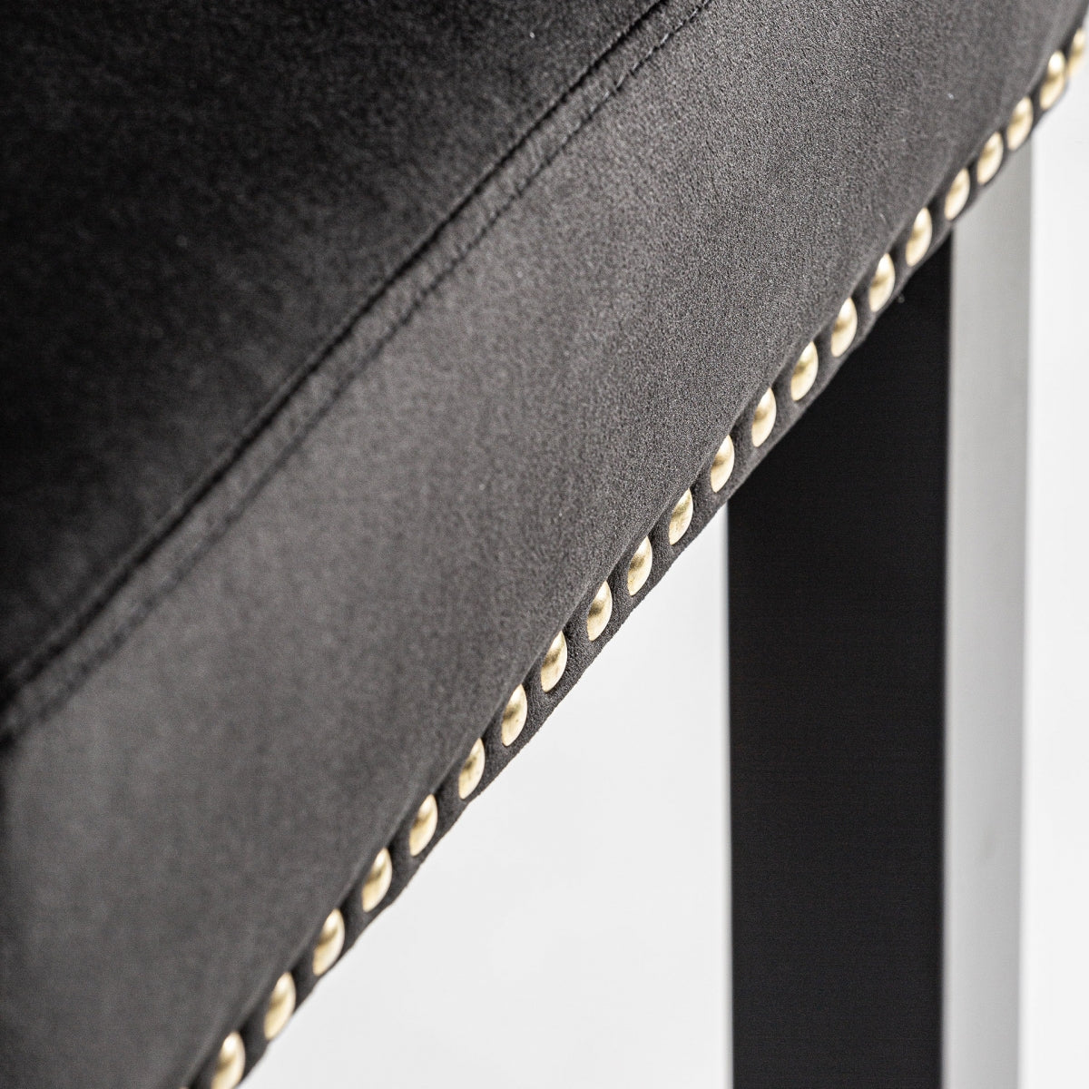 DACHWIG BLACK VELVET STOOL