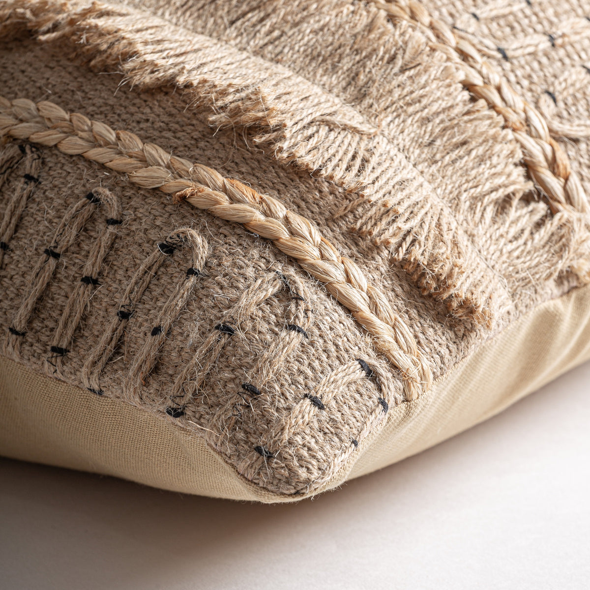 Saanvi cushion by VICAL – beige jute with synthetic wadding detail view 2