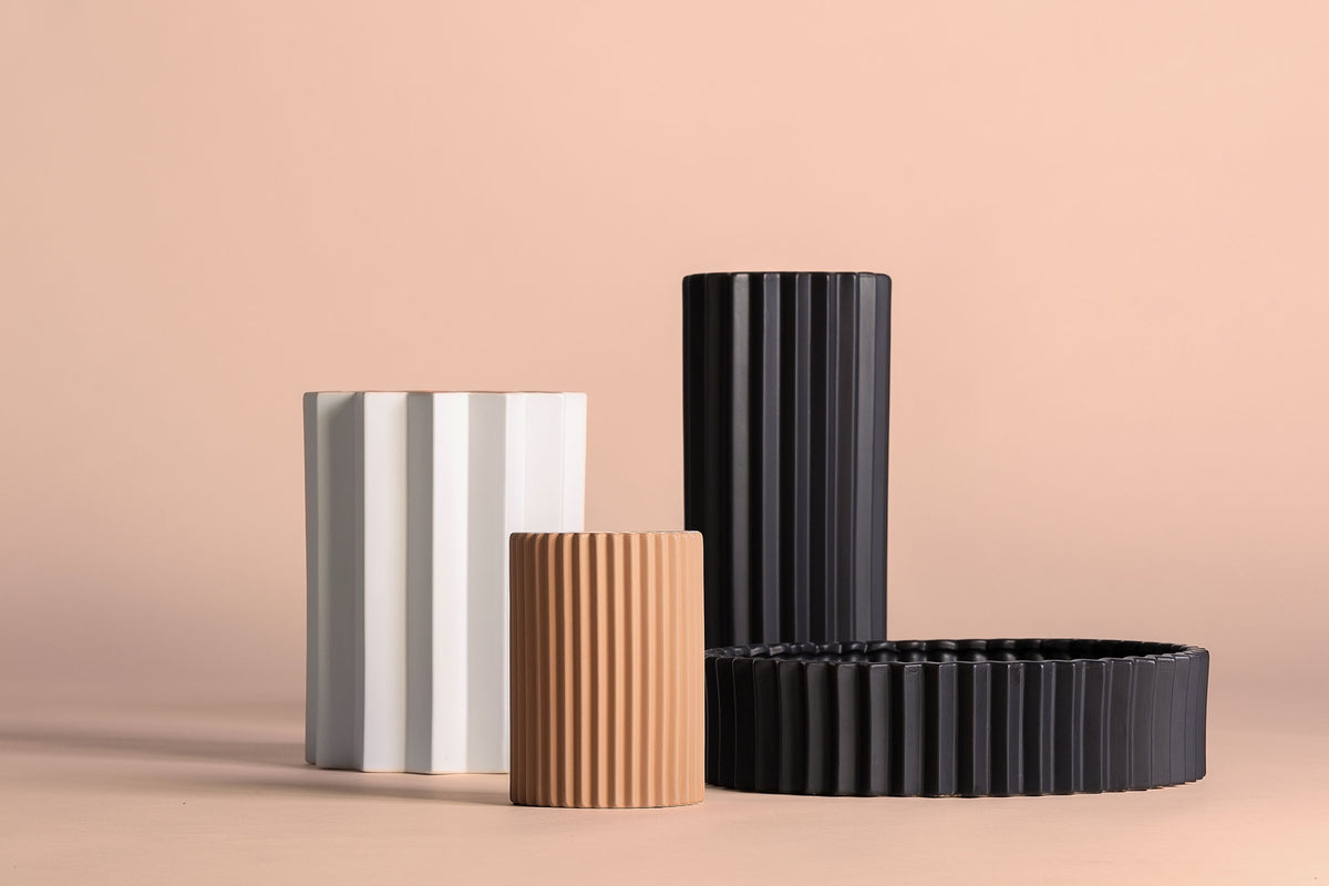 Plissé Stone Ceramic Vase by VICAL – detail view 4
